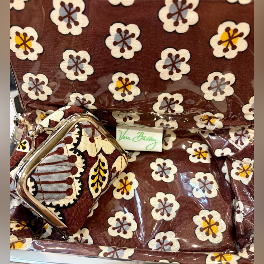 5 VERA BRADLEY Multicolor Floral Quilted Crossbody Bags, vanity and wallet EUC - Picture 3 of 14